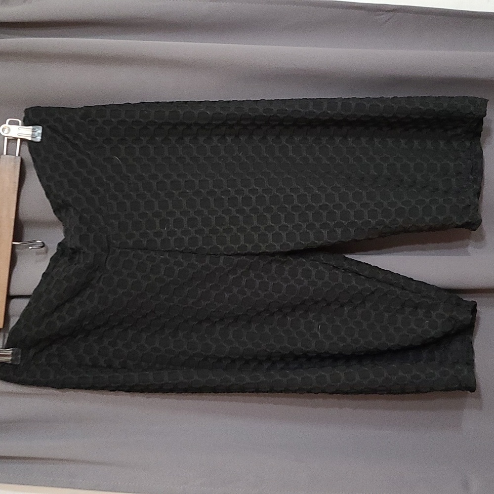 AQ Sports Womens Athletic Yoga Capris Black Honeycomb Ruched Butt 2X GUC